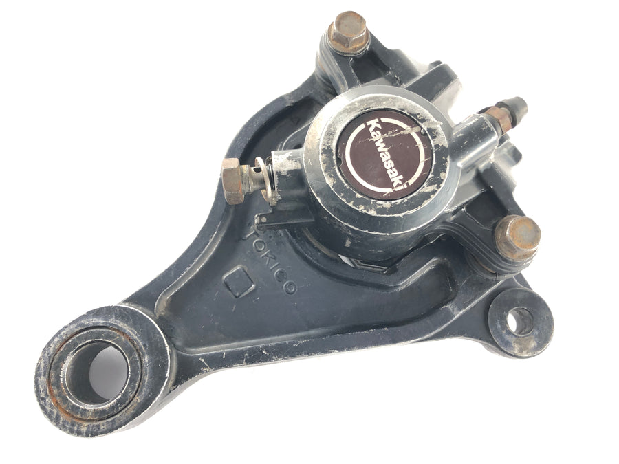 Kawasaki Z 1100 Kzz10a [1982] - Pinça de freio na parte traseira com placa de ancoragem