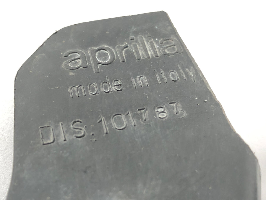 Aprilia Mille RSV 1000 ME [1999] - carenagem interna em preto médio