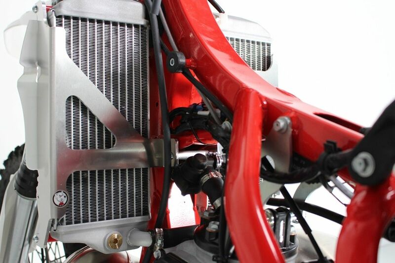 Beta RR 125 [AXP] - Proteção do radiador em alumínio - Beta RR