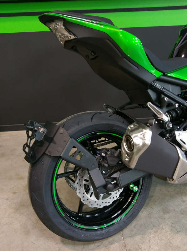 Kawasaki Z Electric [ACCESS DESIGN] - suporte de placa na altura da roda preto Kawasaki Z900