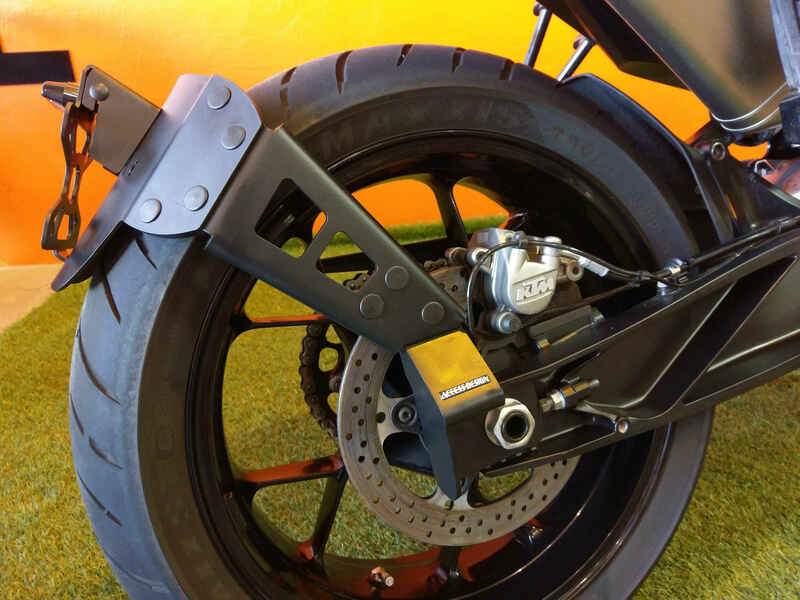 Ktm 790 Duke [ACCESS DESIGN] - suporte de placa na altura da roda preto KTM Duke 790/890