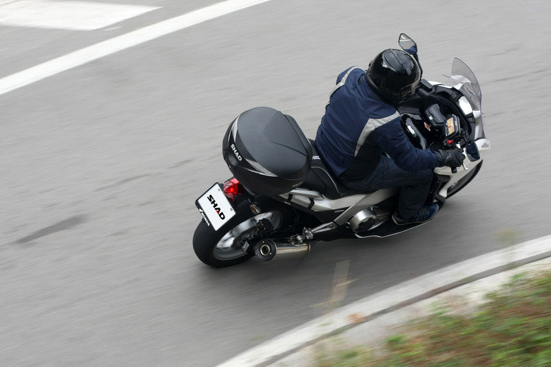 Yamaha X-Max 300 Tech Max + [SHAD] - Top case SH39 preto 3kg 39L