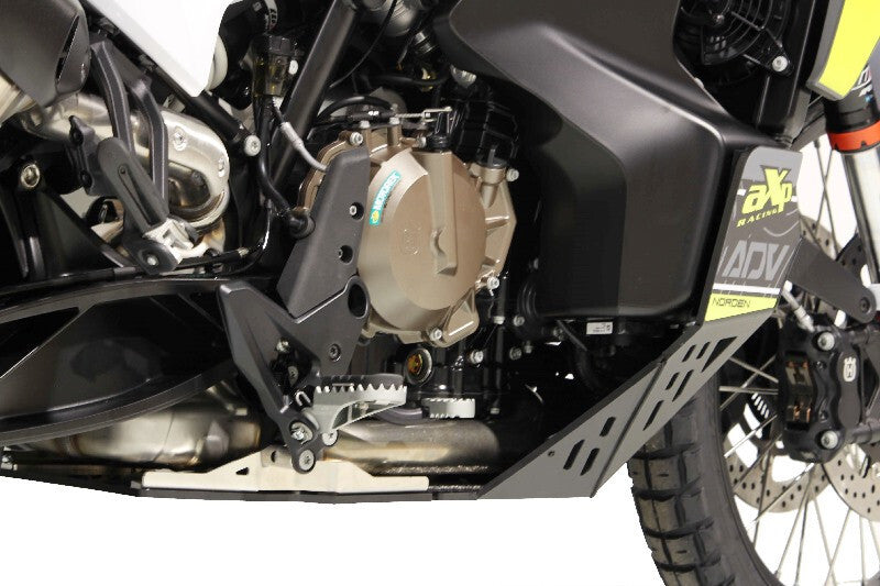 Husqvarna Norden 901 [AXP] - Placa de proteção do motor PE-HD 8 mm - Husqvarna Norden 901