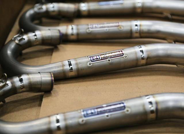Honda CRF 450 RWE [2025-2026] - Coletor YOSHIMURA Works Edition em aço inoxidável