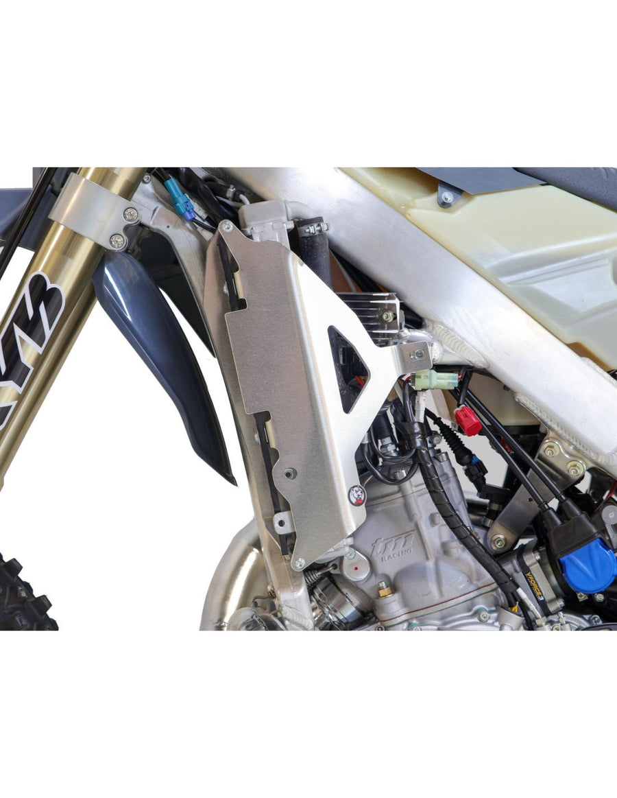 Tm Racing EN 300 2 T FI ES Corse [2025] - Hard Enduro Kühlerschutz - HDPE 8 mm - Schwarz