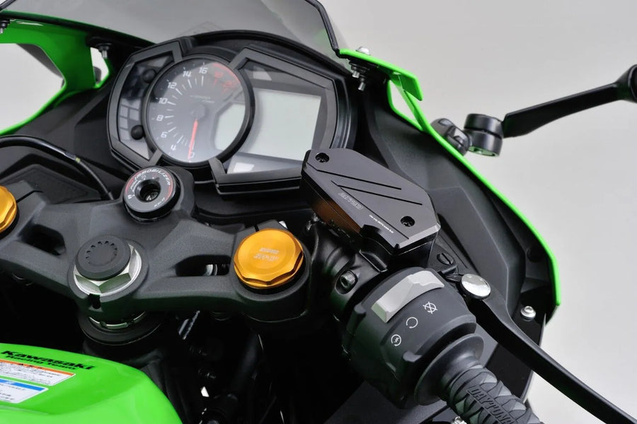 Kawasaki Z 900 [Daytona] - Tampa do cilindro principal da frente