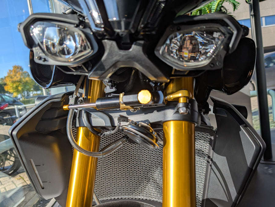 Yamaha MT-10 [HYPERPRO] – Lenkungsdämpfer-Montagesatz, Schwarz (MK-YA10-O004-B)
