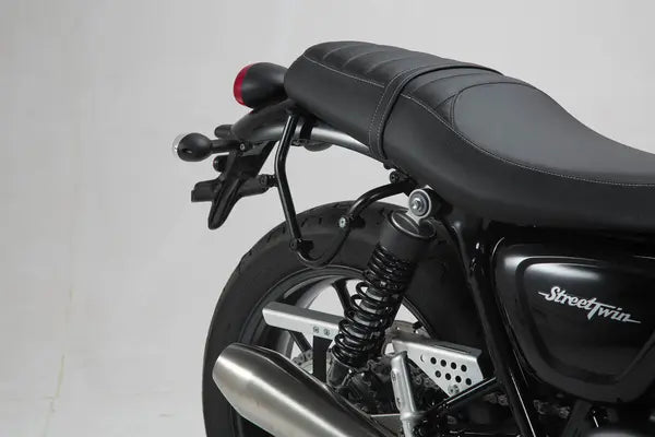 Triumph Street Cup 900 [2020] - Legend Gear LC1 Side Bag System Black Edition – Imagem 4