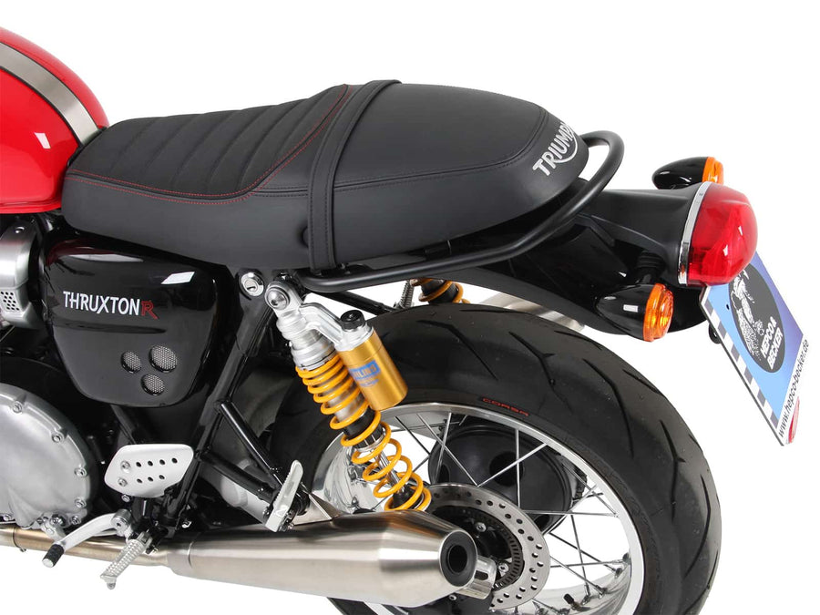 Triumph Thruxton [2016-2024] - Vista detalhada da pega do passageiro