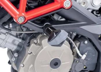 APRILIA SHIVER 900 [2020] – Almofada de borracha adaptadora para apoio de pés do passageiro – preta