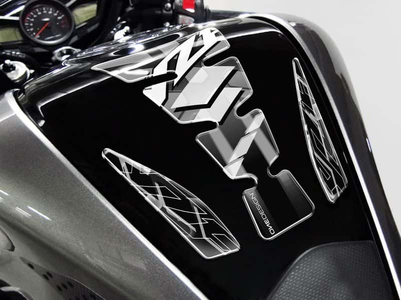 YAMAHA YZF 1000 R THUNDERACE [2002] – Protetor de tanque de asas – prata