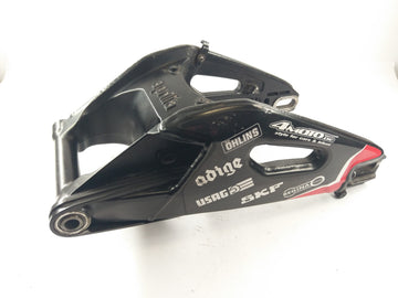 Aprilia RSV4 1000 RK [2010] - Schwinge traseiro giro