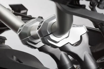 KTM 1290 Super Duke GT [2022-2024] - realocação do guidão Ø 28 mm, 30 mm de altura e 22 mm para trás, versão LEH.00.039.23100/S - foto 2