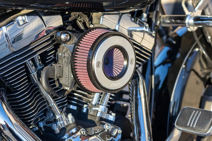 Harley-Davidson FLSTNSE 1800 Softail Deluxe CVO [2014-2015] - Air Stinger Stealth Luftfiltersatz – Oberfläche: Schwarz, Verchromt – Bild 7
