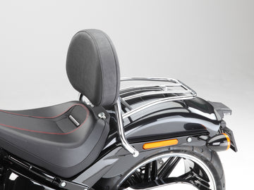 Harley Davidson Sofrail Fat Boy (Milwaukee -eight 107/114) [2018] - Driver Sissy Bar com um grande travesseiro arredondado e rack de bagagem