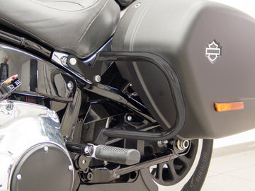 Harley Davidson Sofrail Sport Glide (Milwaukee -eight 107/114) [2018] - Barras de proteção traseira para malas, preto