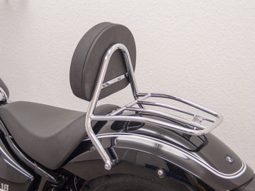 BMW R 18 (OL11) 2021- [2021] - Driver Sissy Bar com um grande travesseiro arredondado e plack de bagagem