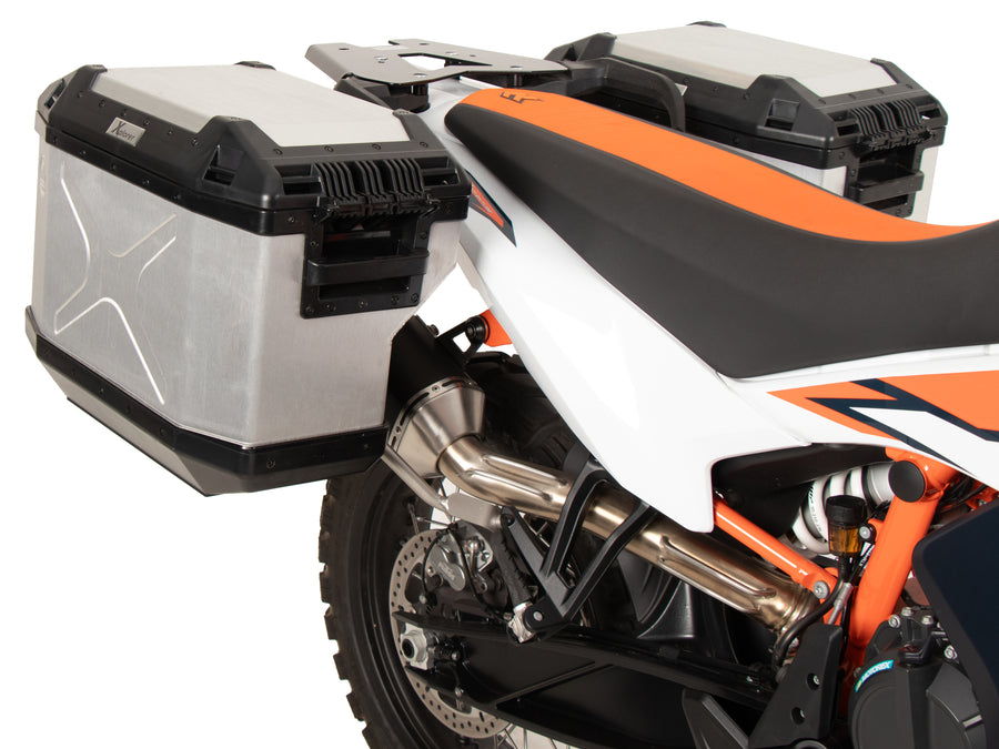 KTM 890 Adventure [2023-2026] - Kofferträgerset Cutout Edelstahl inkl. Xplorer Cutout silber Kofferset 40/37