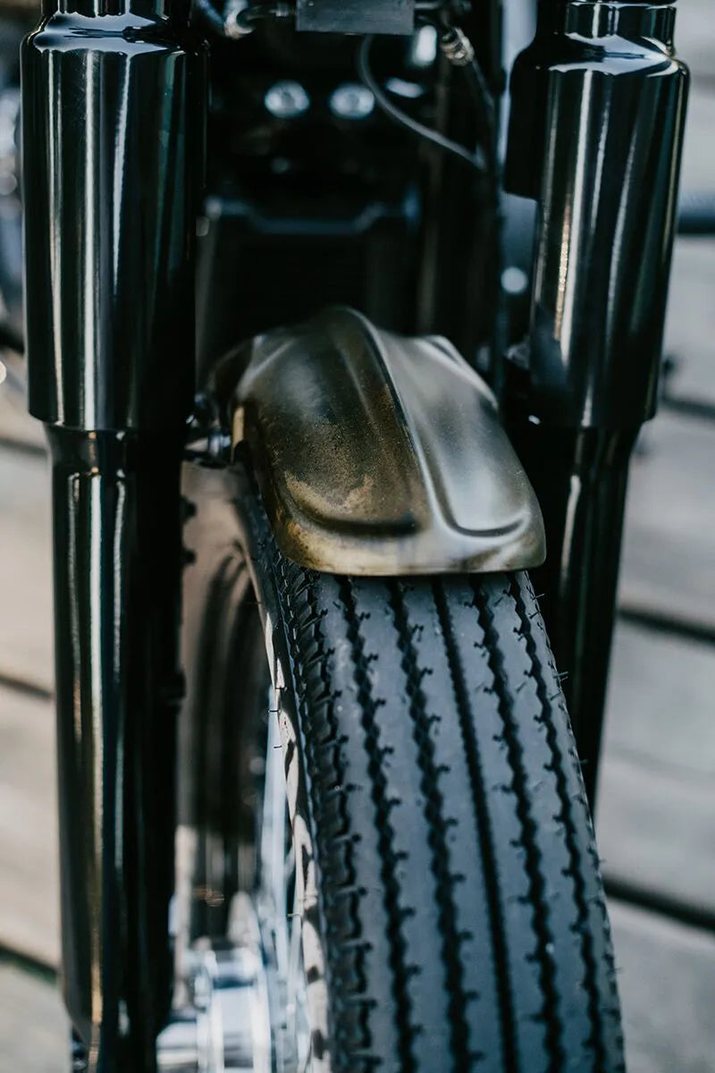 Harley Davidson Softail Street Bob FXBB [CULT WERK] – guarda-lamas da roda dianteira Old School