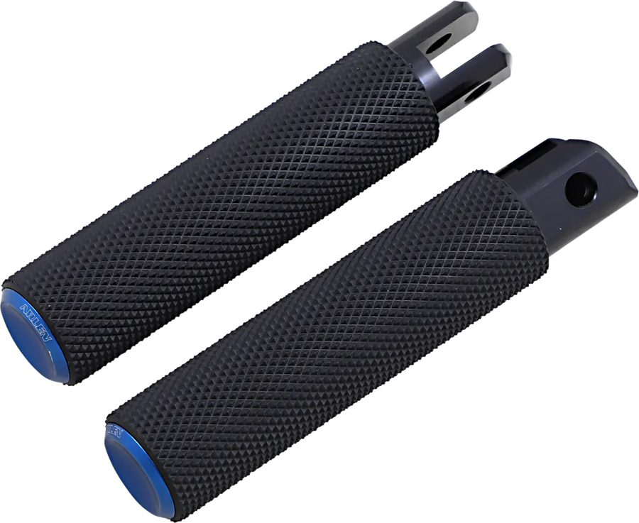 Harley Davidson Softail Street Bob FXBB [ARLEN NESS] – Apoios para os pés M-Eight Fusion