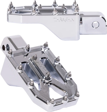 Harley Davidson Softail Street Bob FXBB [THRASHIN SUPPLY CO.] - Agressor footpegs