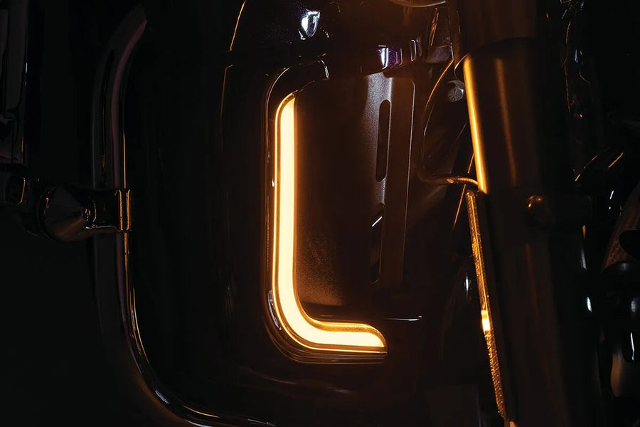 Harley-Davidson Ultra Limited FlHtk [Kuryakyn]-Luzes Ordentais para o Cladding Inferior