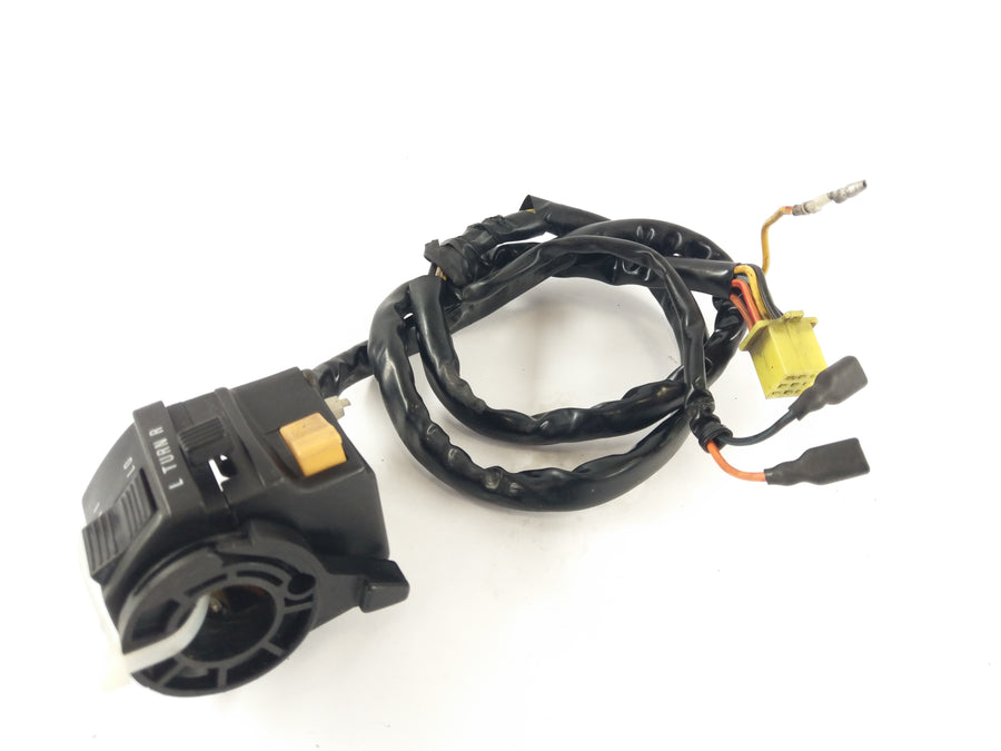 Suzuki GSXR 1100 GV73A [1992] - interruptor do guidão nos acessórios do guidão esquerdo