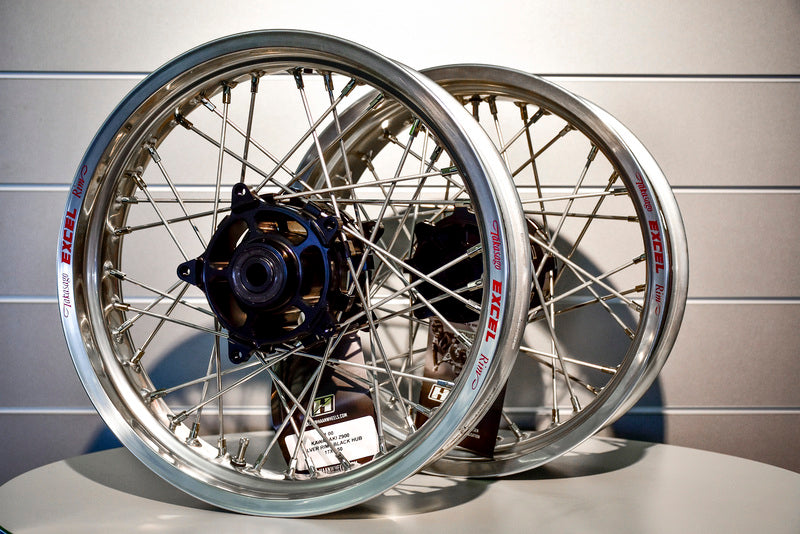 Kawasaki Z Electric [HAAN WHEELS] - Roda traseira completa 17x5,50x36T
