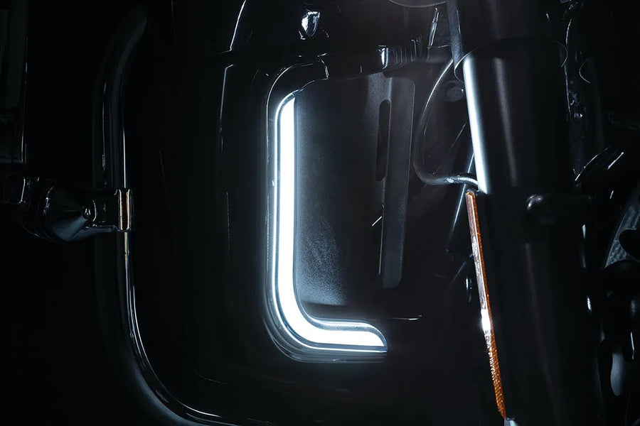Harley-Davidson Ultra Limited FlHtk [Kuryakyn]-Luzes Ordentais para o Cladding Inferior