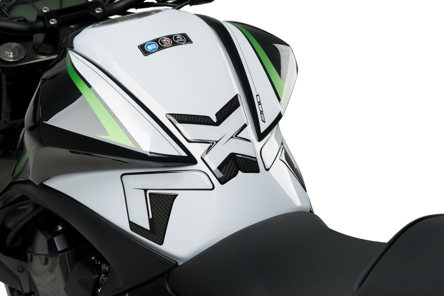 KAWASAKI Z 800 E [2016] – Proteção específica do tanque – Visual carbono