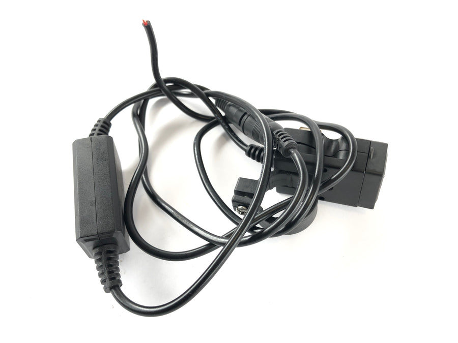 Triumph Speed Triple T509 [1997] - Tomada USB