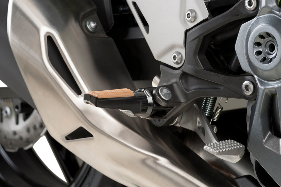 KTM RC 390 [2025] – Apoios para os pés vintage – prata