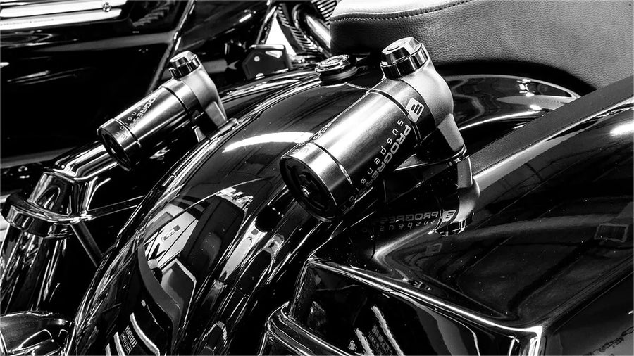 Harley-Davidson Ultra Limited FLHTK [suspensão progressiva] -Reservoir Holder