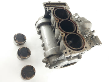 Triumph Sprint 955i RS T695 [2000] - Motor Habitação de moradias vazias com pistões