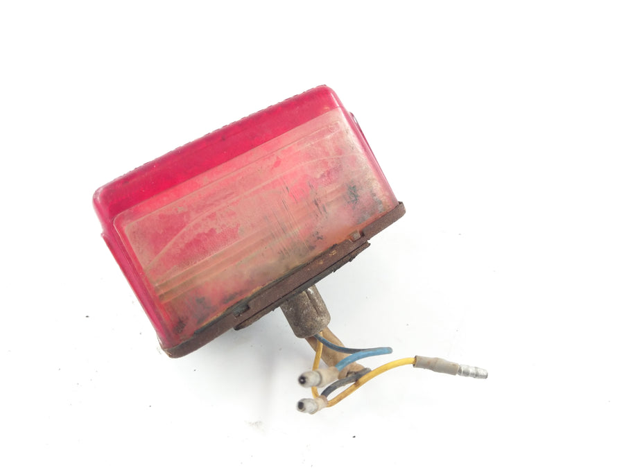 Yamaha DT 175 2K4 [1979] - Luz traseira danificada