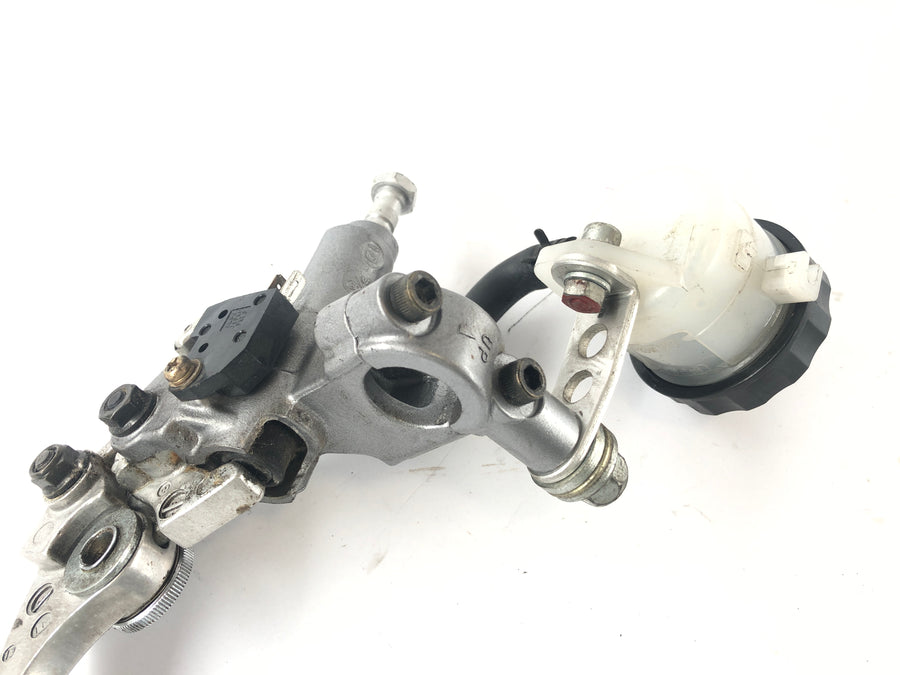 Ducati 900 SS [1992] - Bomba de freio na bomba de freio da mão dianteira com alavanca de freio