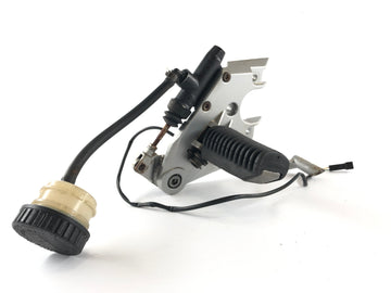 BMW R 1100 R 259 [1995] - Placa Rast no pedal do freio direito e bomba de freio
