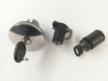 Moto Guzzi Nevada 750 LK [2001] - Locksmith Ignition Gap Tanl Lid Helmet Lock - 0