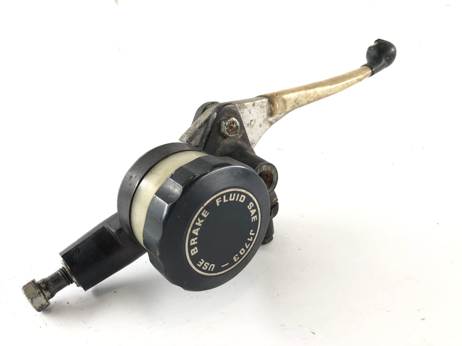 Suzuki T 500 [GT 500] - Bomba de freio na bomba de freio da mão dianteira