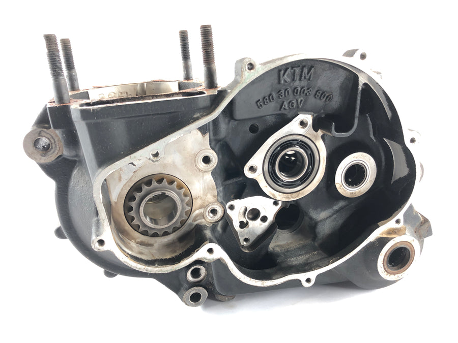 KTM LC4 ER 600 [1994] - Motor Habitação de moradia vazia