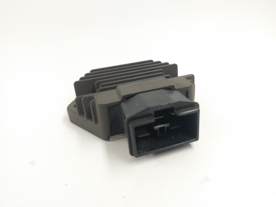 Honda 750 CB Seven Fifty RC42 [1992] - retificador do controlador do alternador