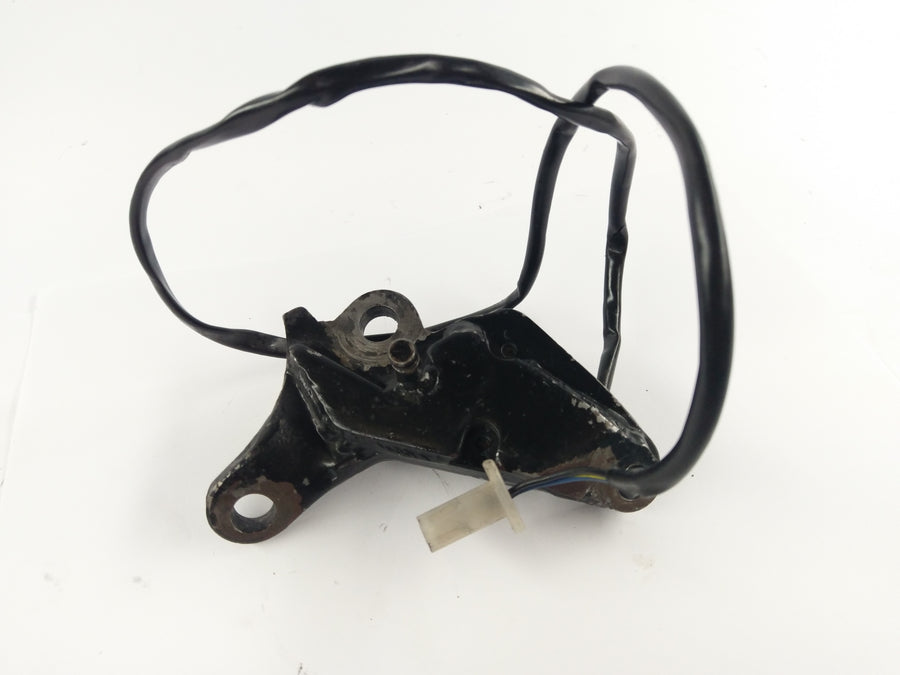 Yamaha XV 1100 - Chave de luz de freio na parte traseira