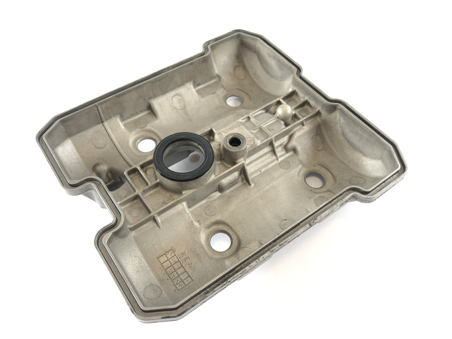 Suzuki DL 1000 V -Strom [2006] - Cilindro da tampa da tampa da válvula na parte traseira