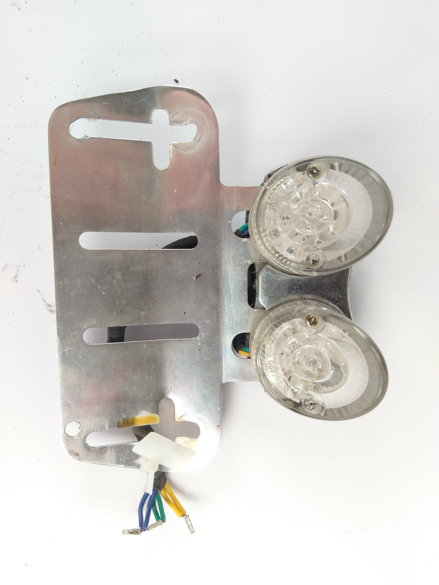 Honda CB 750 K (Z) RC01 - Luz traseira com suporte da placa