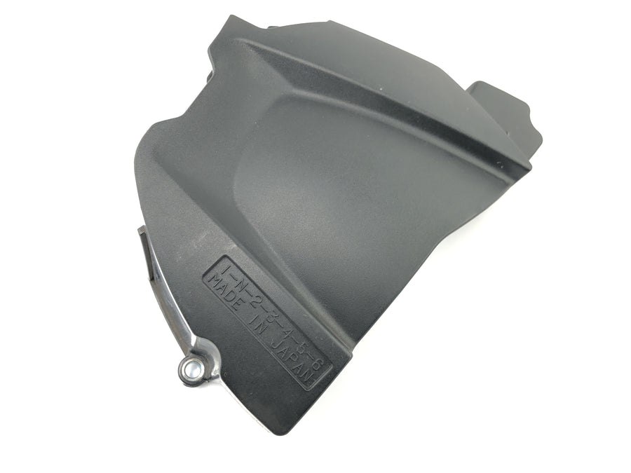 Yamaha YZF R1 RN09 [2002] - tampa da corrente da roda dentada