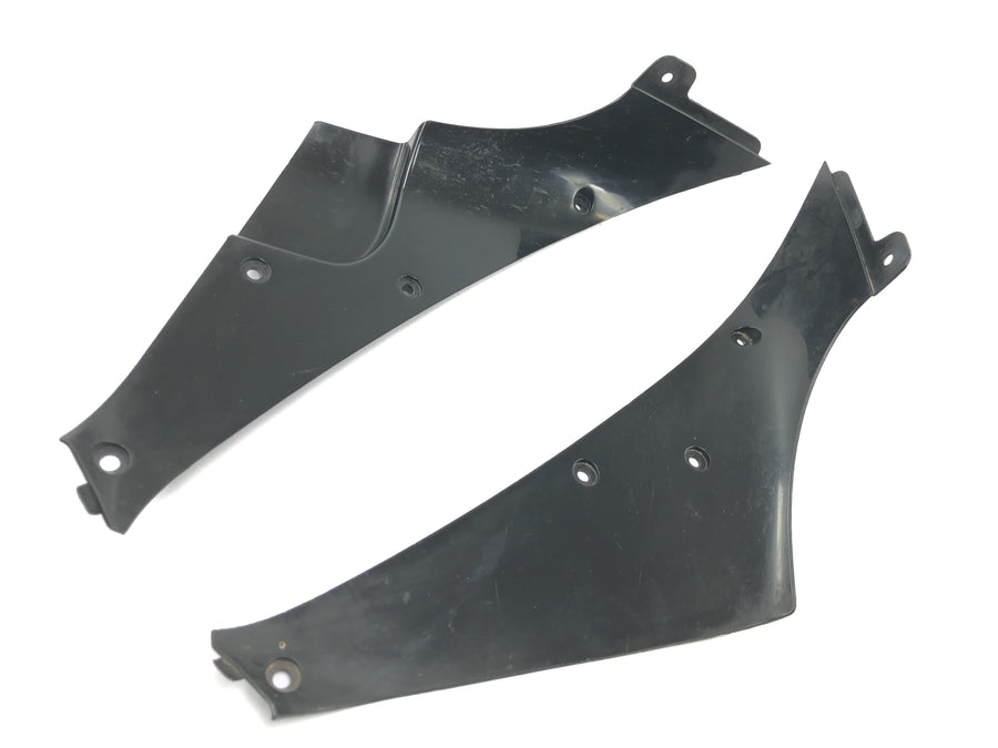 Yamaha YZF R1 RN09 [2002] - Carenagem interna lateral esquerda e direita
