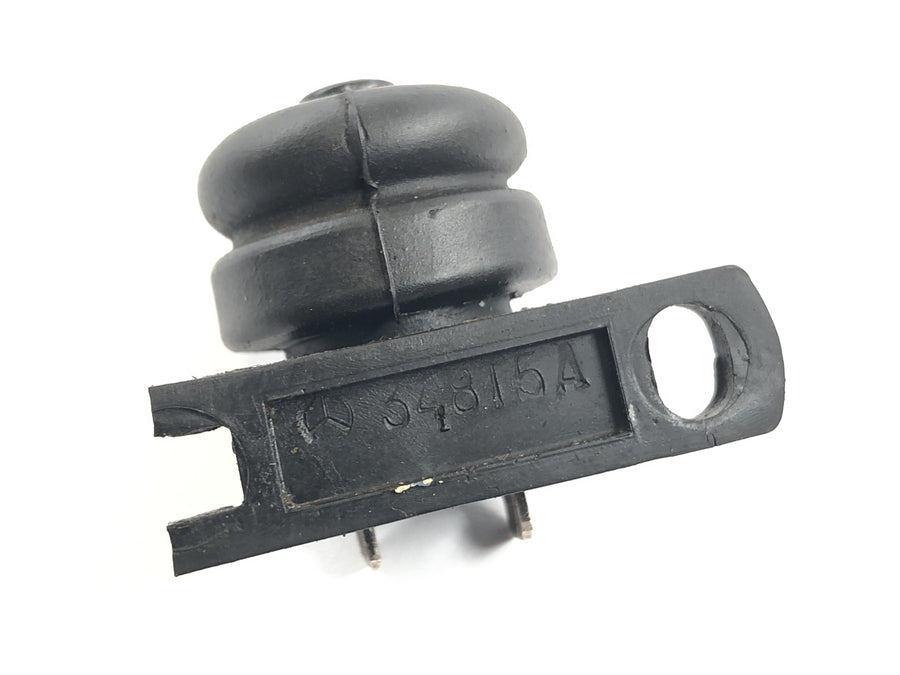 Triumph Bonneville T140V [1976] - Interruptor da luz do freio traseiro