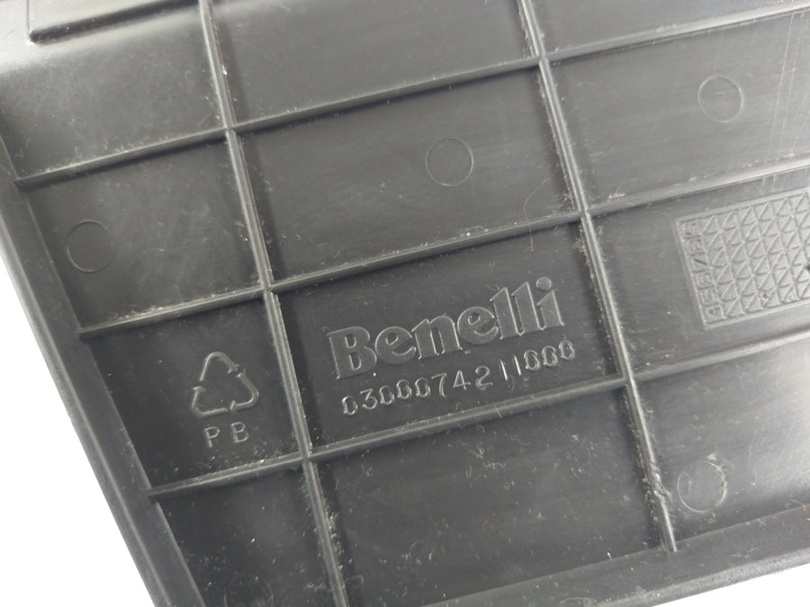 Benelli TNT 1130 Sport [2002] - Tampa da caixa da bateria