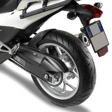 Honda NC 750 S [GIVI] - Tampa da roda traseira com protetor de corrente em ABS