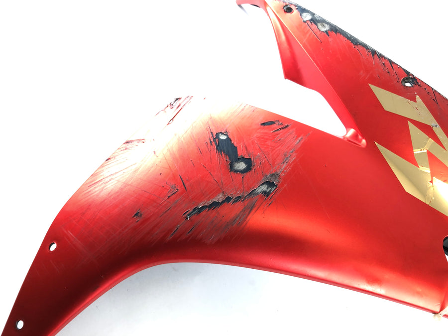 Yamaha YZF R1 RN12 [2005] - Lado de revestimento no canto superior direito ???